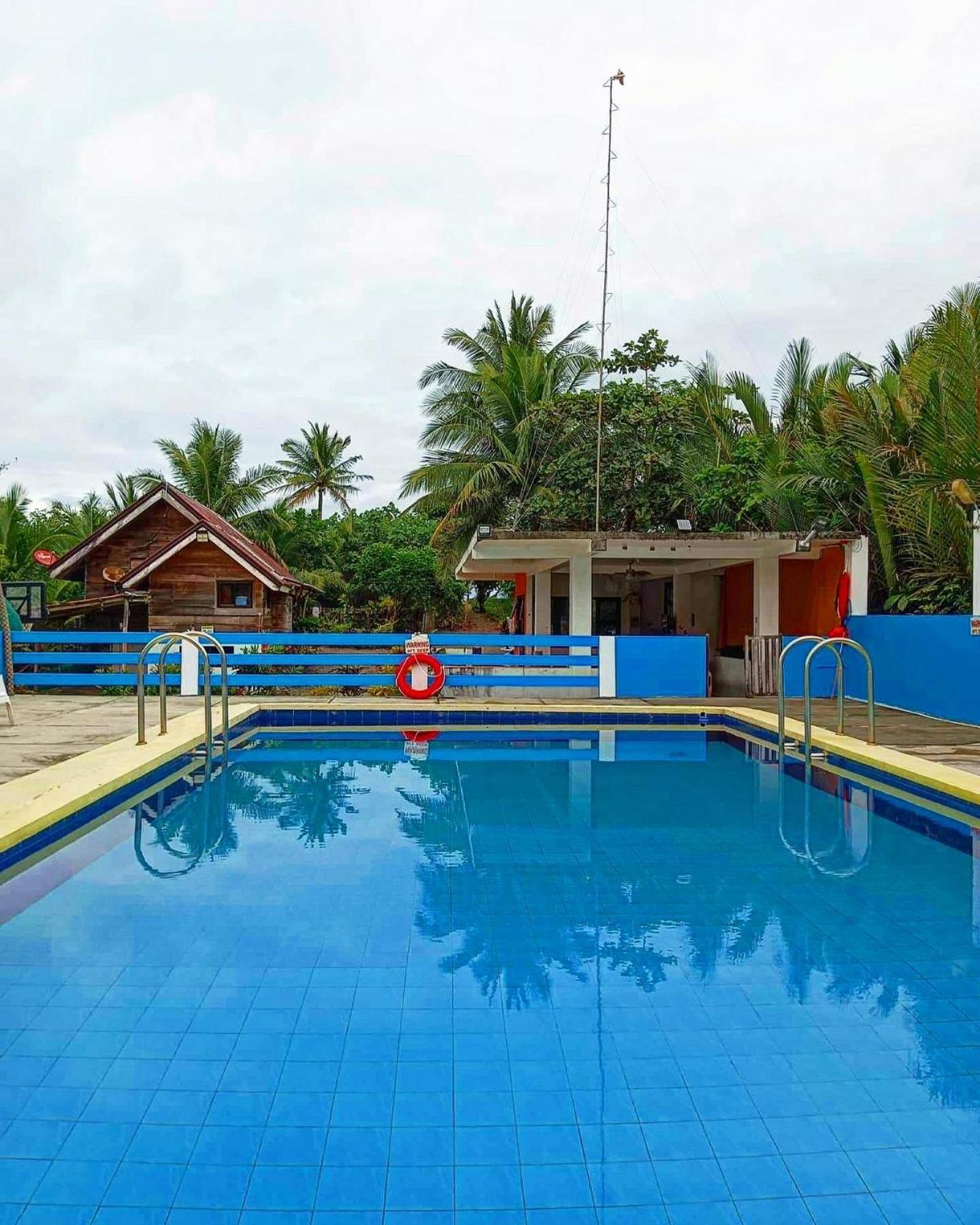 Lotus Sun & Waves Beach Resort Балер Экстерьер фото