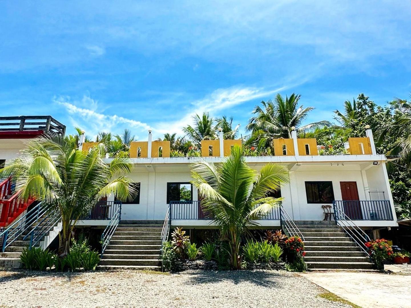 Lotus Sun & Waves Beach Resort Балер Экстерьер фото